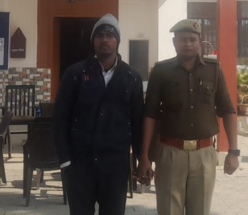 आज़मगढ़:पुलिस भर्ती में फ़र्ज़ी प्रमाण पत्र लगाने वाला आरोपी गिरफ्तार