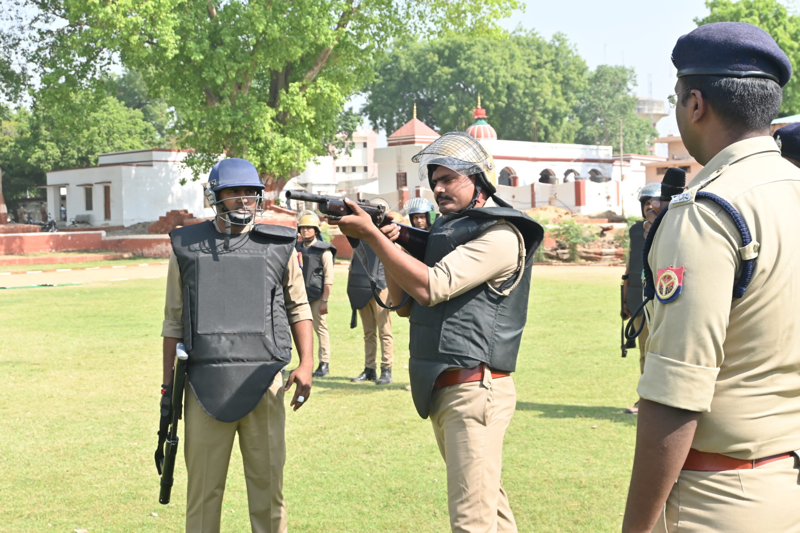 आज़मगढ़: बलवा, दंगा नियंत्रण के लिए पुलिस ने की मॉक ड्रिल