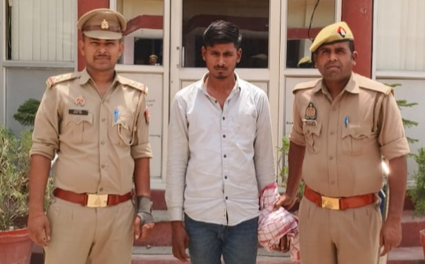 आज़मगढ़: चोरी करने वाला आरोपी गिरफ्तार, चोरी के दो मामलों का हुआ खुलासा