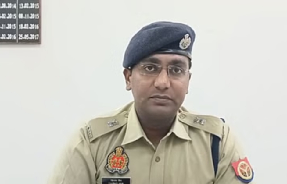 आज़मगढ़: दबंगई का वीडियो वायरल, FIR दर्ज कर कार्रवाई में जुटी पुलिस