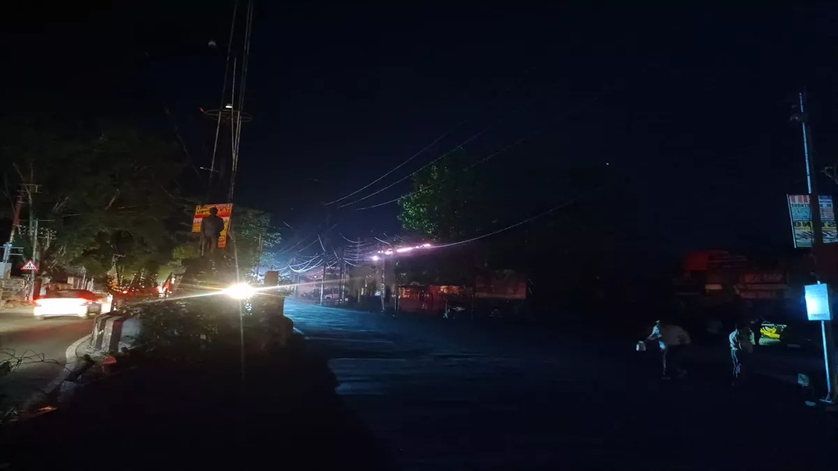 भारत की जबावी कार्रवाई से पाक में भारी तबाही, पाक के इस्लामाबाद, लाहौर, कराची, सियालकोट, बहावलपुर में भारत ने मिसाइल और ड्रोन से किया भीषण हमला