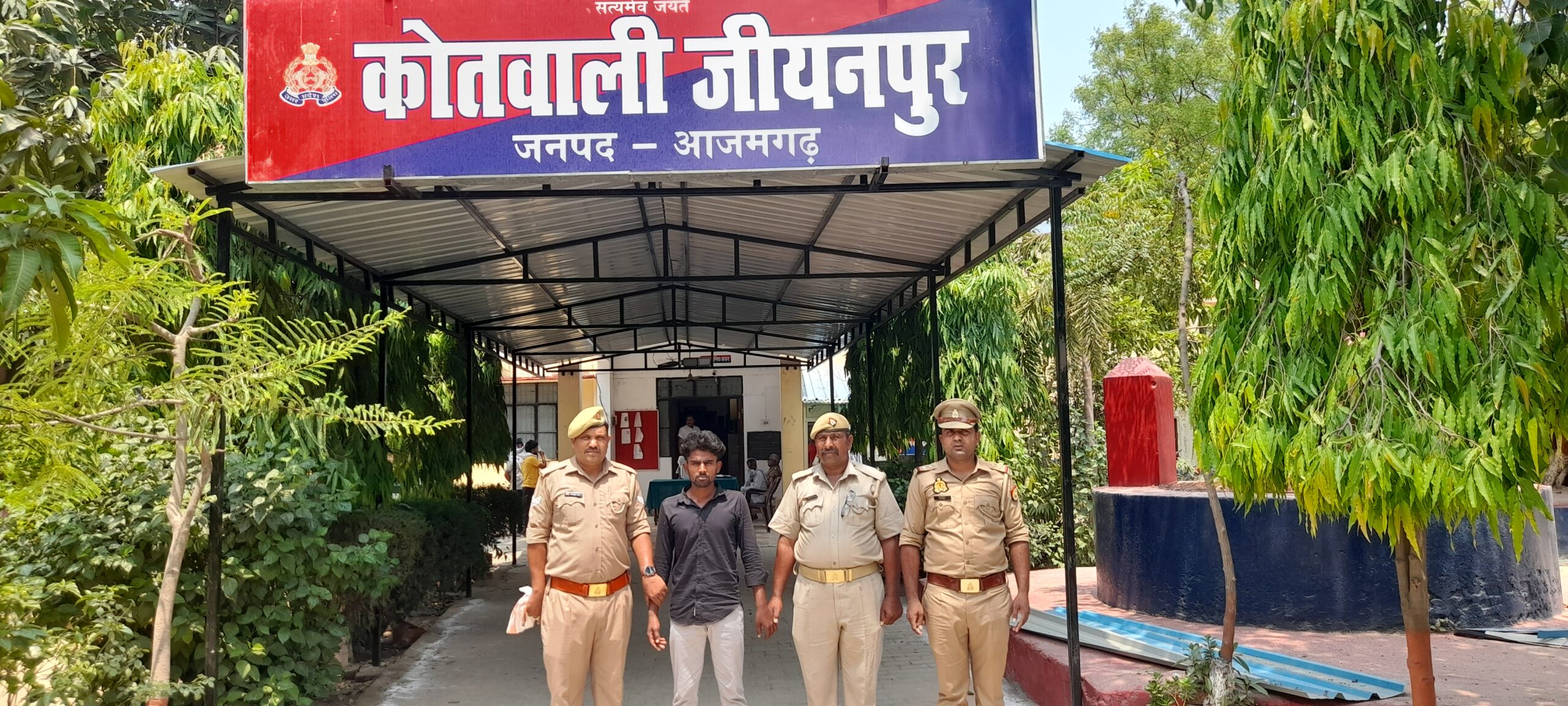 आज़मगढ़: अवैध असलहा व कारतूस के साथ एक गिरफ्तार