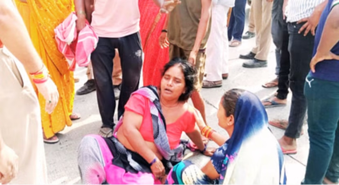 ट्रिपल मर्डर से दहला जौनपुर, वर्कशॉप में पिता और दो बेटों की हत्या, जांच में जुटी पुलिस