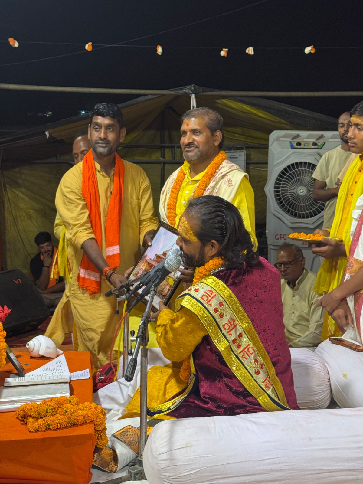 आज़मगढ़: आजमपुर में श्री हनुमत प्राण प्रतिष्ठा व श्री विष्णु महायज्ञ के साथ भण्डारे का हुआ आयोजन