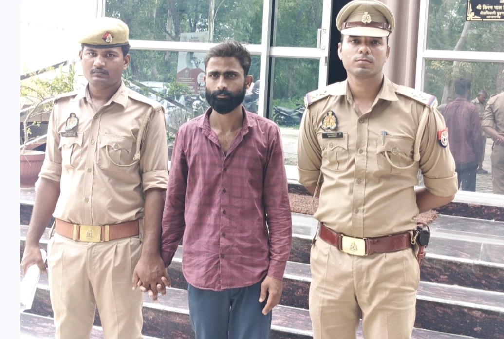 आज़मगढ़: चोरी की बाइक साथ चोर गिरफ्तार
