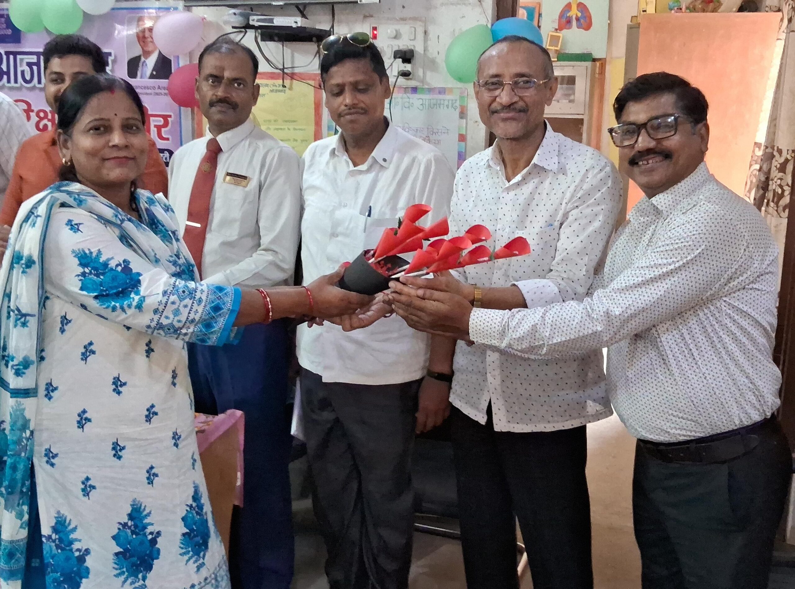 रोटरी क्लब का सराहनीय प्रयास: विहान बालिका विद्यालय में लगा निःशुल्क स्वास्थ्य शिविर, 50 बच्चियों का हुआ परीक्षण