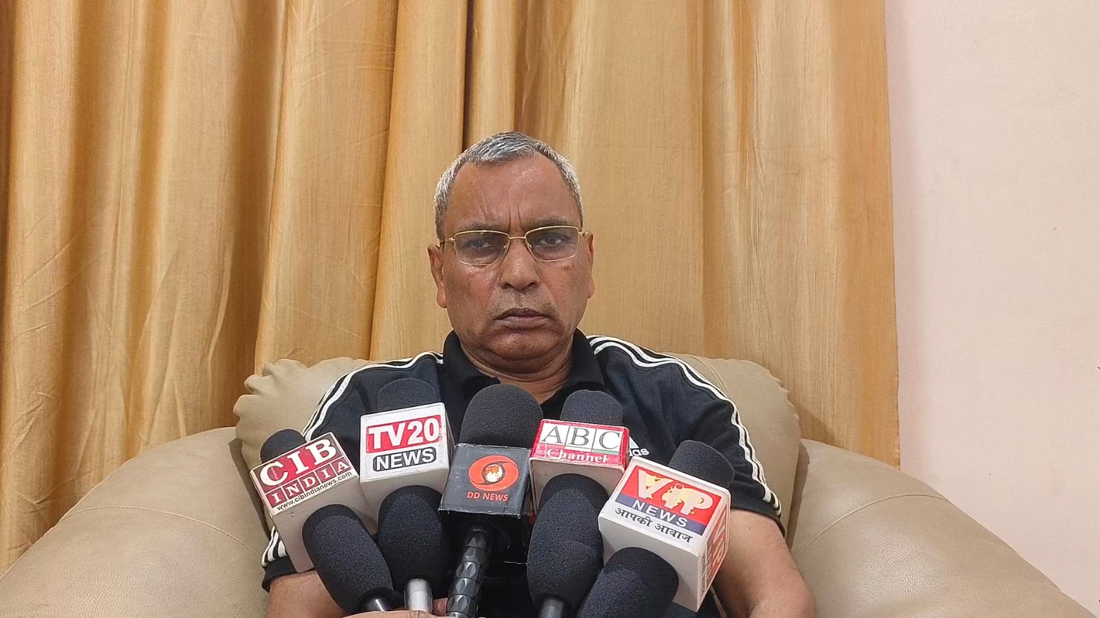 आजमगढ़ में ओमप्रकाश राजभर का बड़ा बयान: स्मार्ट मीटर पर रोक, विपक्ष पर तीखा हमला