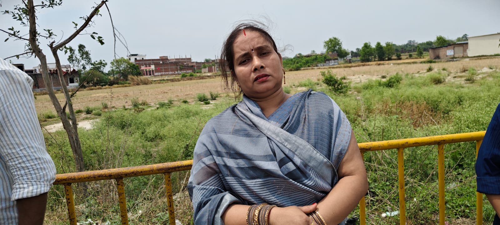 आजमगढ़ में दिनदहाड़े महिला से मंगलसूत्र की लूट बाजार में बाइक सवार बदमाशों का आतंक,पुलिस ने टीम गठित कर शुरू की तलाश,क्षेत्र में दहशत