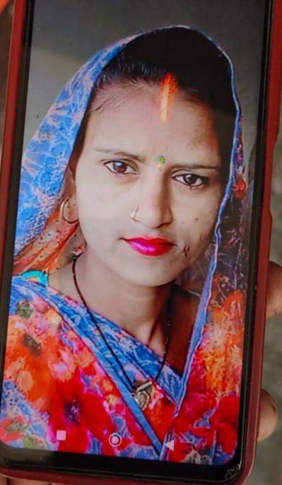 आजमगढ़ में इलाज के दौरान महिला की मौत पर बवाल दो अस्पताल सीज,डॉक्टर हिरासत में