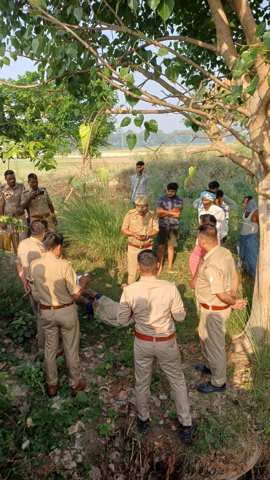 आजमगढ़ नहर में डूबने से अधेड़ की दर्दनाक मौत,सुबह शौच के लिए निकले थे घर से