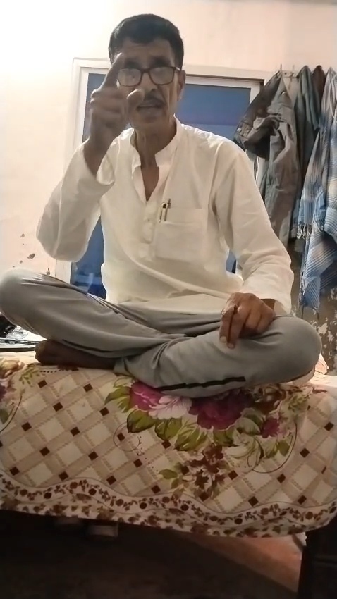आजमगढ़ “मेरे पास तीन अवैध असलहे हैं…”: एहसान खान का वीडियो वायरल, पुलिस ने शुरू की जांच