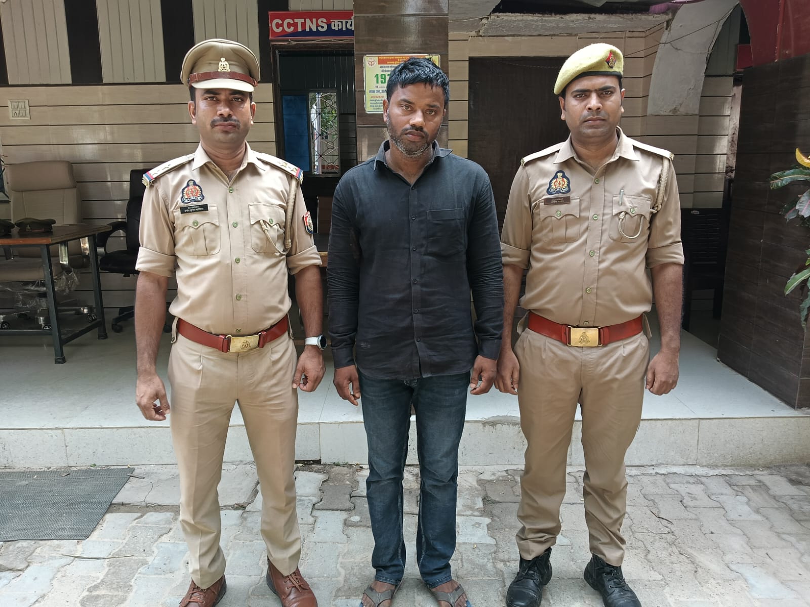आजमगढ़ में टीटी की नौकरी दिलाने के नाम पर 9.63 लाख की ठगी, गिरोह का 1और सदस्य गिरफ्तार
