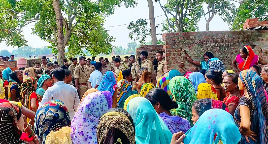 आजमगढ़: पति-पत्नी के विवाद में गई पत्नी की जान, तीन बच्चों के सिर से उठा मां का साया