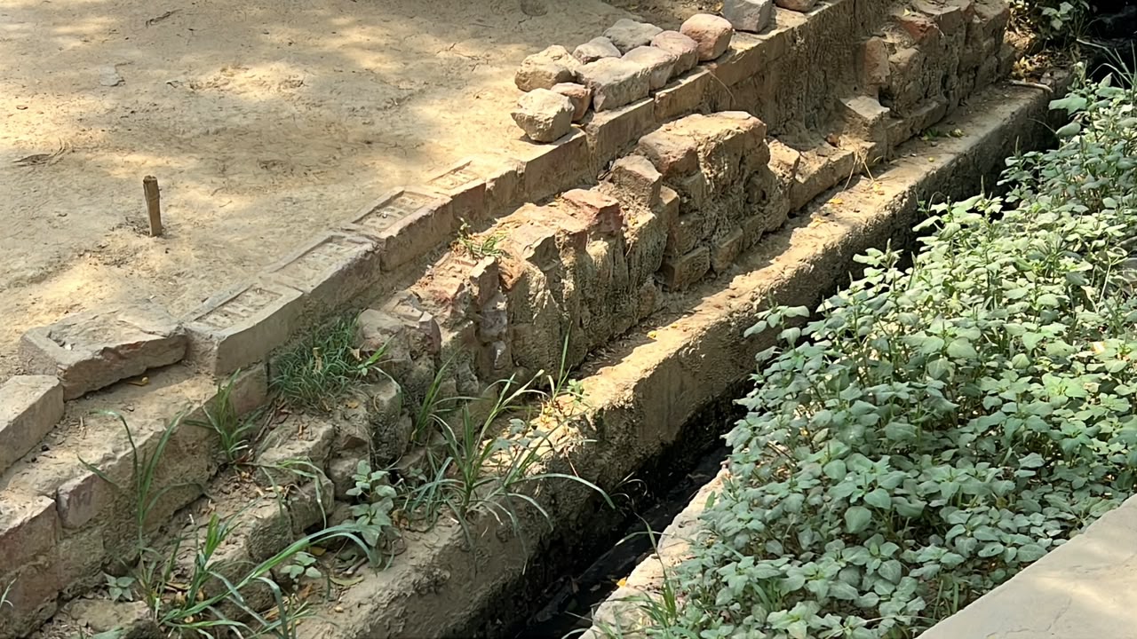 आजमगढ़ कागज़ों में विकास,ज़मीन पर जलभराव,गोविंदपुर में नाली-सफाई व्यवस्था ठप,ग्रामीणों का फूटा गुस्सा