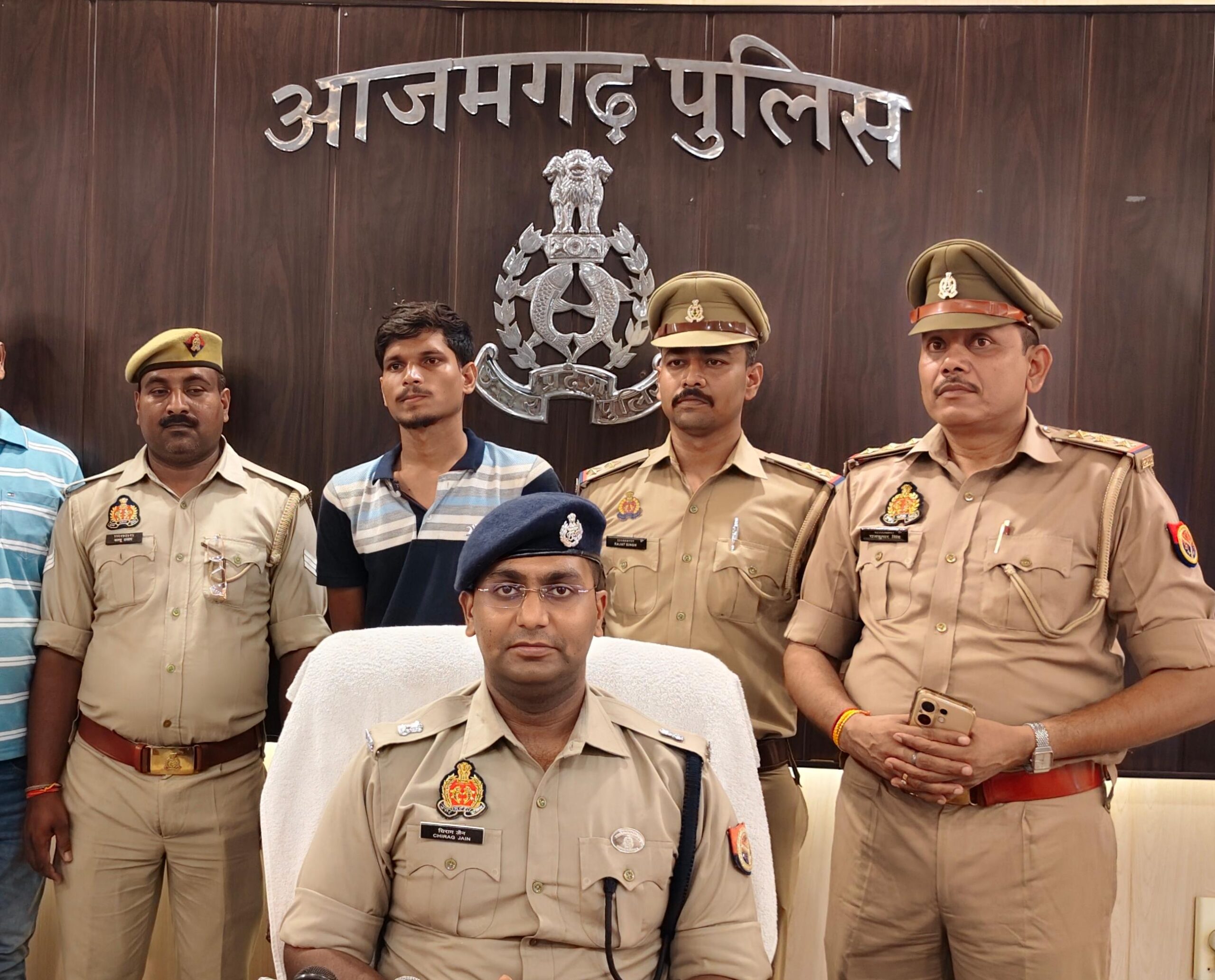 आजमगढ़ साइबर पुलिस की बड़ी कार्रवाई: टेलीग्राम पर ऑनलाइन गेमिंग के नाम पर ठगी करने वाला साइबर ठग गिरफ्तार, करोड़ों की शिकायतों से जुड़े मिले तार