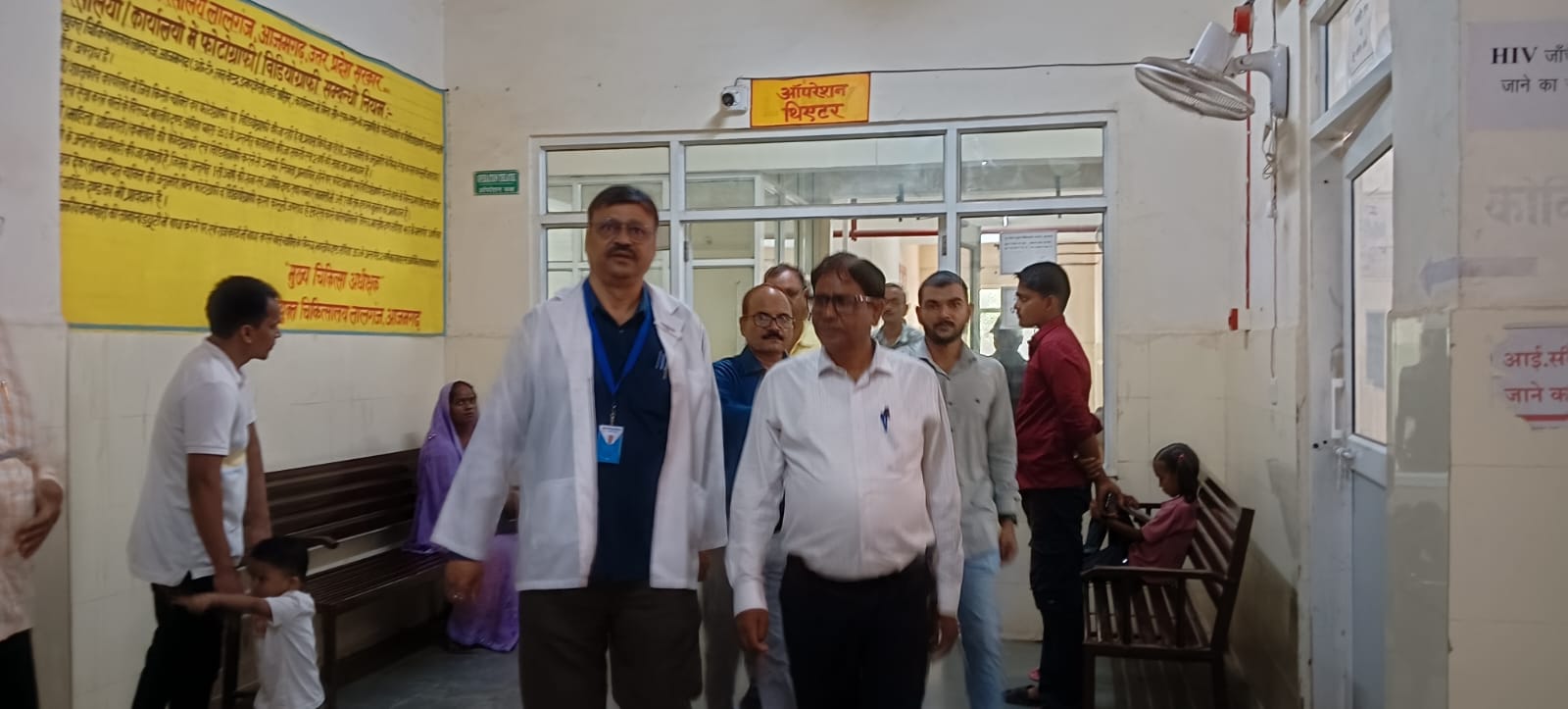 आजमगढ़ स्वास्थ्य सेवाओं में लापरवाही पर CMO सख्त, दो डॉक्टर समेत तीन का वेतन रोकने के निर्देश