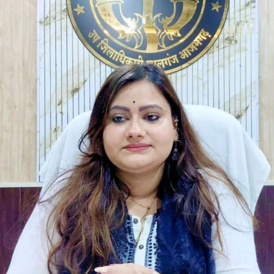 आजमगढ़ लालगंज तहसील की एसडीएम नेहा मिश्रा ने पदभार किया ग्रहण,सार्वजनिक भूमि से अतिक्रमण हटाना उद्देश्य