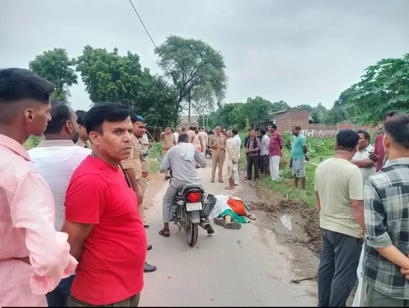 आजमगढ़ तेज रफ्तार ट्रैक्टर-ट्रॉली की टक्कर से वृद्ध महिला की मौत, चालक वाहन समेत फरार