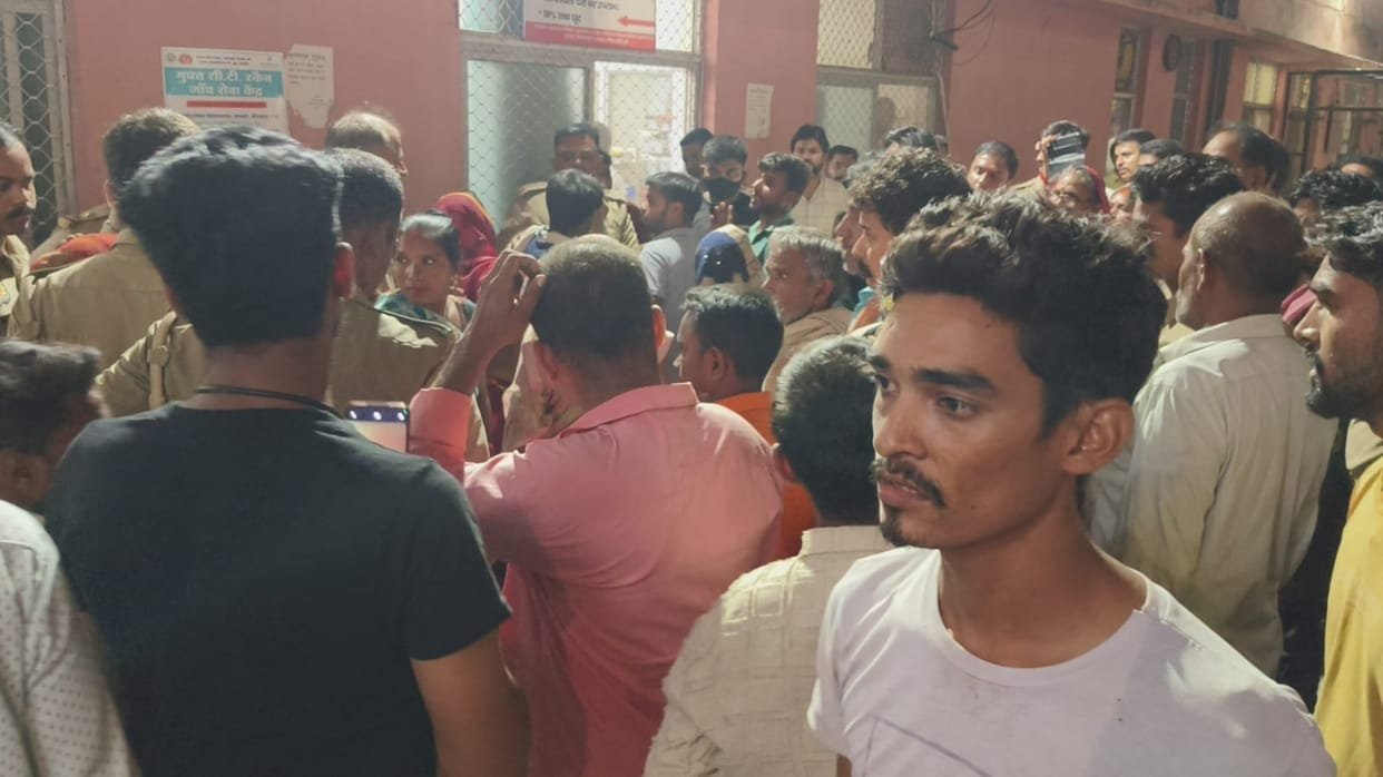 आजमगढ़ पथरी के दो ऑपरेशन के बाद 60 वर्षीय महिला की मौत, परिजनों ने लगाया चिकित्सकीय लापरवाही का आरोप