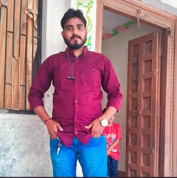 आजमगढ़ दो बाइकों की आमने-सामने भिड़ंत में युवक की मौत, दो गंभीर,परिवार में मचा कोहराम