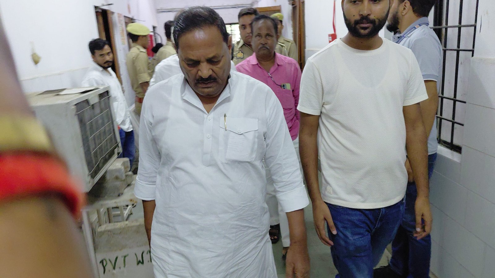 आजमगढ़ अहरौला कांड ट्रिपल मर्डर की गोली की आवाज सदन में गूंजेगी सपा सांसद