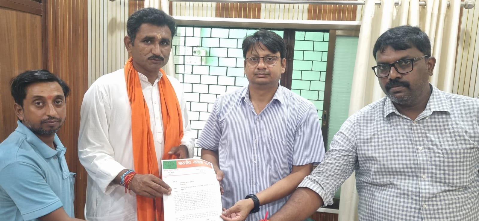 आजमगढ़ में सूखे पेड़ बने खतरा, भाजपा नगर अध्यक्ष मृगांक शेखर सिन्हा ने DFO को लिखा पत्र