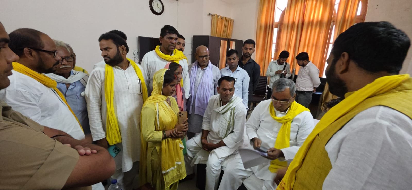 आजमगढ़ में बोले ओपी राजभर अखिलेश रंग बदलने में माहिर, लअब लाल टोपी से भी डर लगने लगा