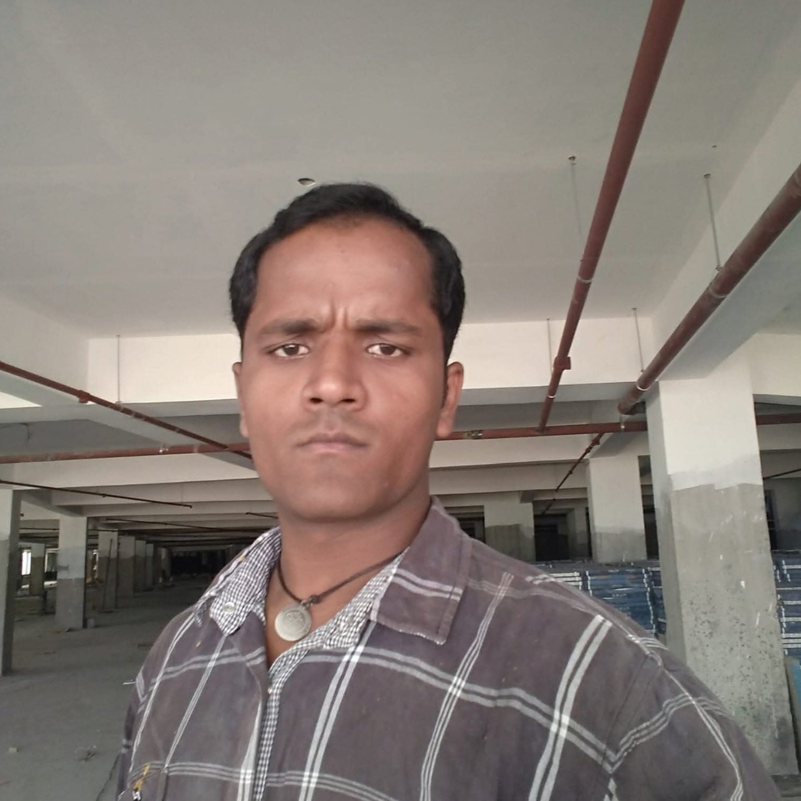 आजमगढ़ घर में सो रहे युवक को सांप ने डसा, इलाज के लिए ले जाते समय मौत; कोहड़ी बुजुर्ग में पसरा मातम