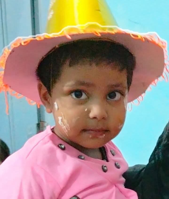 आजमगढ़ आंधी-बारिश में गिरी दीवार, 5 साल की अलीना की मौत; CCTV में कैद हुआ दर्दनाक हादसा